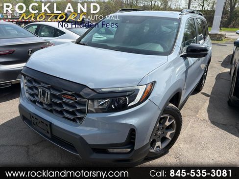 Used 2023 Honda Passport TrailSport image 1