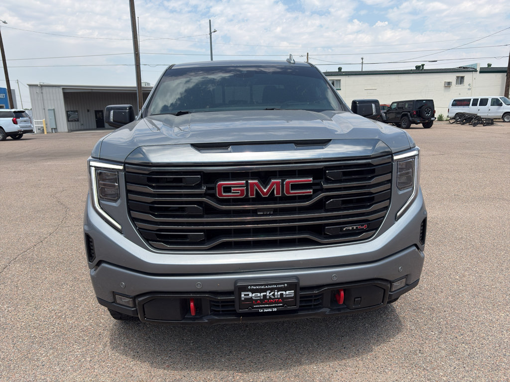 Used 2023 GMC Sierra 1500 AT4 w/ Technology Package AWD/4WD image 22