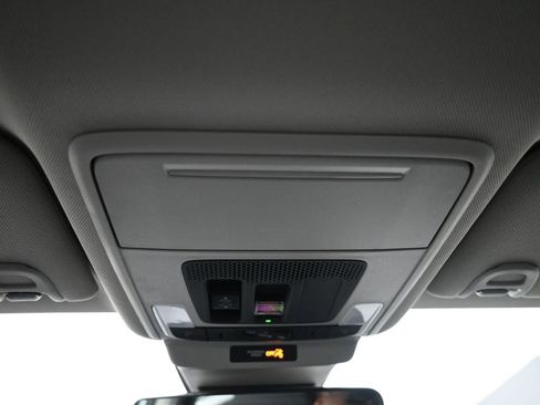 Certified 2025 Honda Accord EX-L image 17