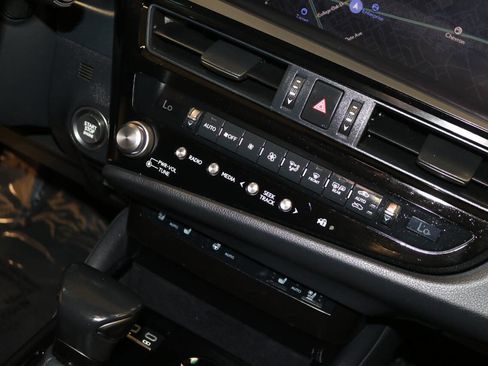 Used 2023 Lexus ES 350 w/ Premium Package image 32