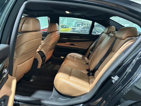 Used 2012 BMW 750Li RWD image 24