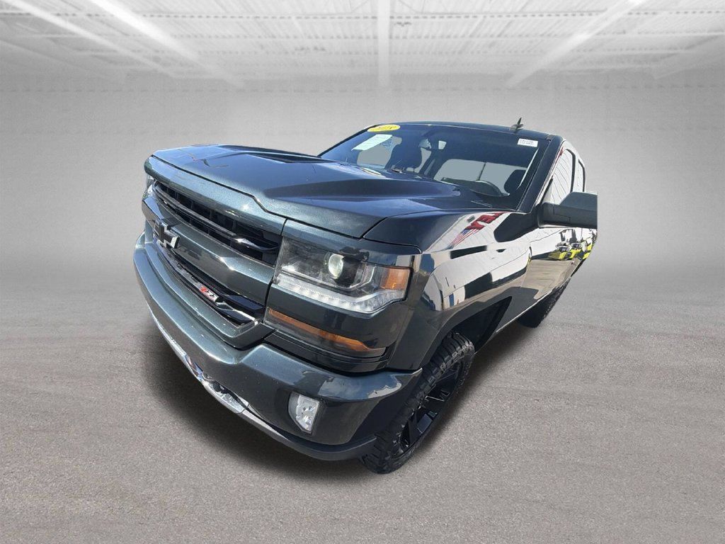 Used 2018 Chevrolet Silverado 1500 LT w/ All Star Edition AWD/4WD image 17