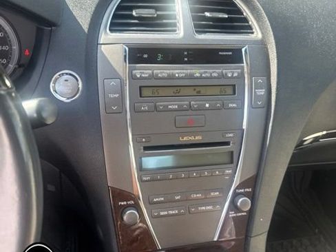Used 2010 Lexus ES 350 w/ Preferred Accessory Package FWD image 10