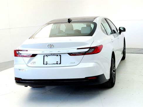 New 2026 Toyota Camry XLE image 5