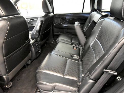 Used 2023 Honda Passport Elite image 16