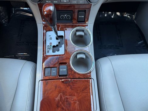 Used 2013 Toyota Highlander Limited image 19