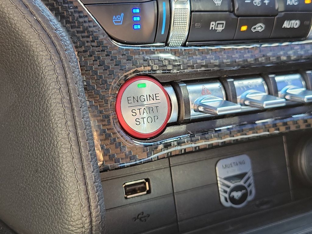Used 2021 Ford Mustang GT Premium w/ Carbon Sport Interior Package RWD image 28