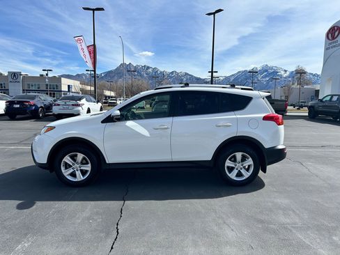 Used 2014 Toyota RAV4 XLE image 2