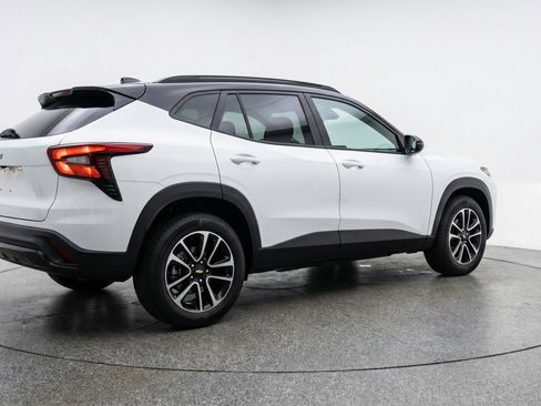 Used 2025 Chevrolet TrailBlazer LT image 9