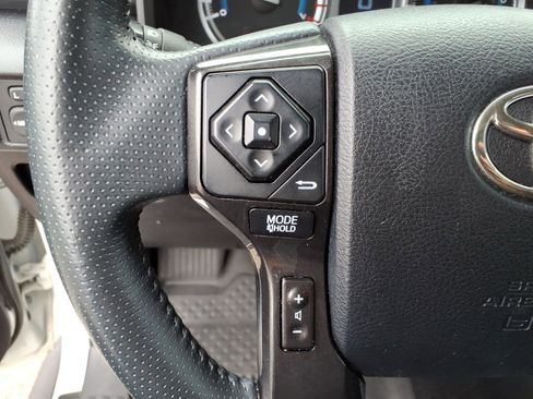 Used 2016 Toyota 4Runner 4WD image 14