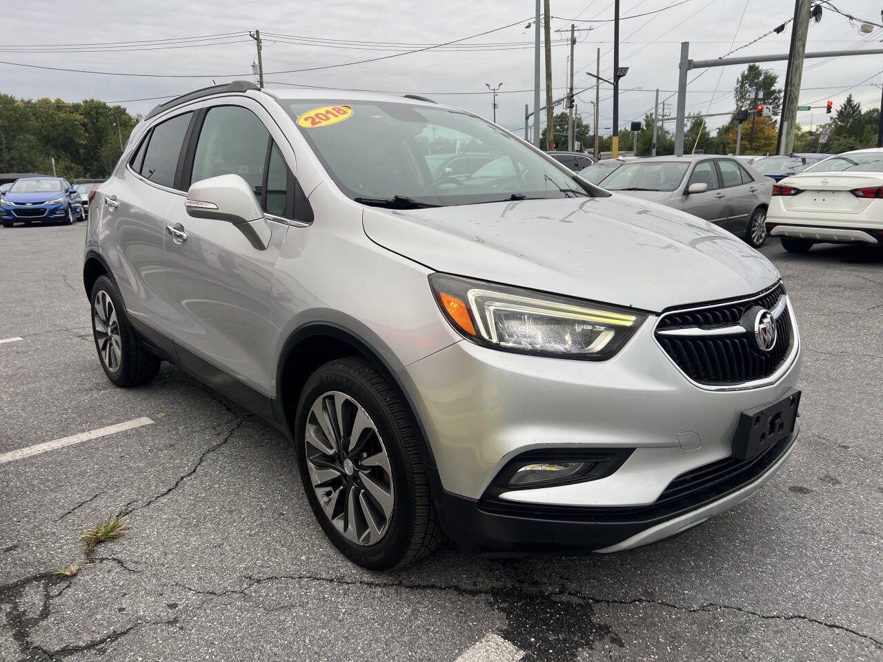 Used 2018 Buick Encore Essence AWD/4WD image 3