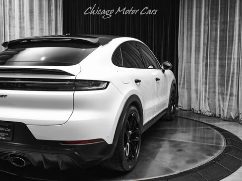 Used 2024 Porsche Cayenne Turbo GT AWD/4WD image 49