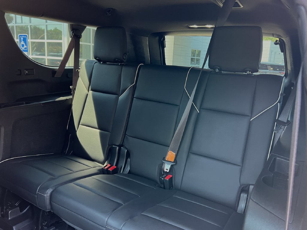 Used 2022 Cadillac Escalade ESV Premium Luxury RWD image 20