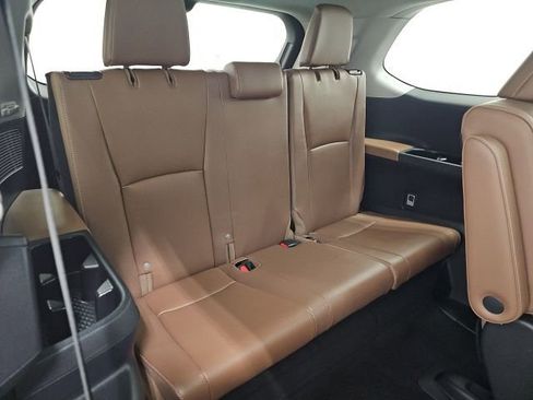 Certified 2024 Toyota Grand Highlander AWD image 37