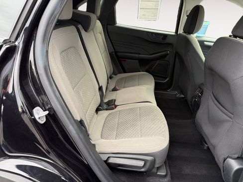 Certified 2022 Ford Escape SE image 18