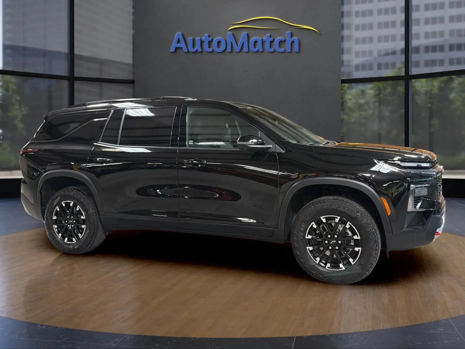Used 2025 Chevrolet Traverse Z71 w/ Driver Confidence Package AWD/4WD image 14