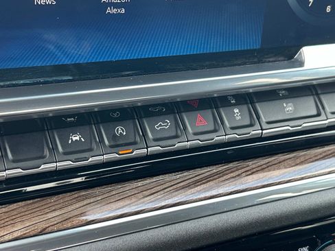 Used 2024 Chevrolet Silverado 1500 LT w/ Protection Package image 15