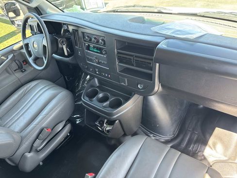 Used 2025 Chevrolet Express 2500 Extended w/ Driver Convenience Package RWD image 27