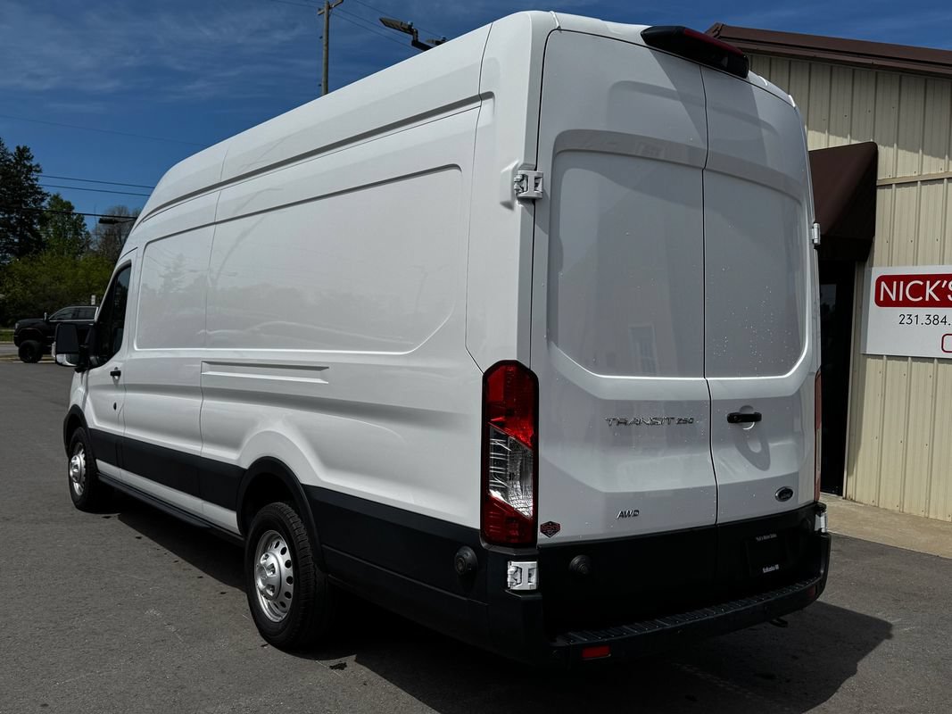 Used 2023 Ford Transit 250 148 High Roof Extended AWD w/ Load Area Protection Package image 4