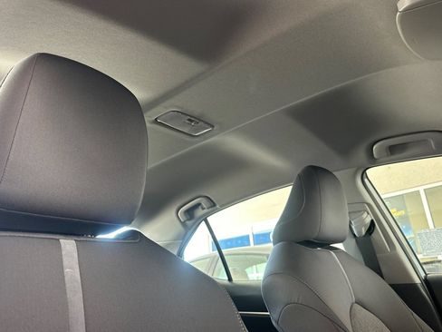 Used 2022 Toyota Camry LE AWD/4WD image 16