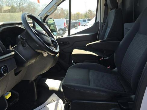 Used 2023 Ford Transit 250 Low Roof image 3