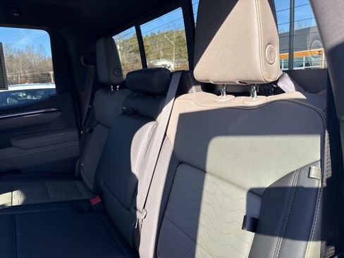 Used 2025 Chevrolet Silverado 1500 ZR2 w/ Technology Package image 24