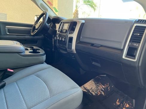 Used 2017 RAM 1500 Classic SLT image 24