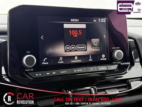 Used 2025 Nissan Pathfinder SV AWD/4WD image 33