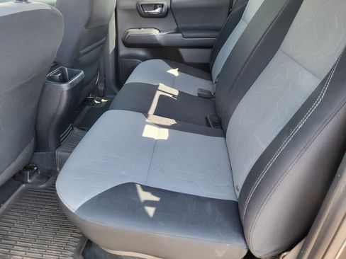 Certified 2020 Toyota Tacoma TRD Sport w/ Technology Package image 17