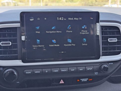 New 2025 Hyundai Venue Limited image 22