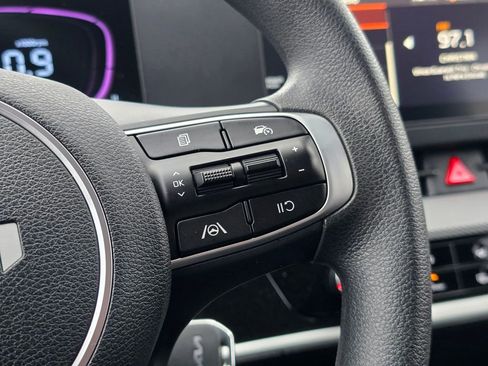 Certified 2024 Kia Sportage LX image 40