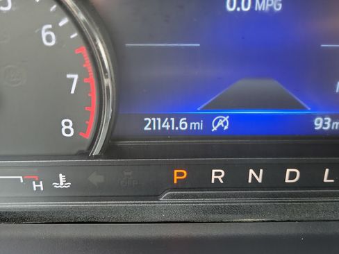 Used 2024 Ford Explorer XLT w/ Equipment Group 202A AWD/4WD image 25