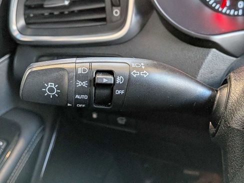 Used 2018 Kia Sorento SX image 26