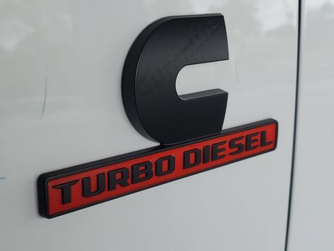 New 2025 RAM 2500 Limited AWD/4WD image 5
