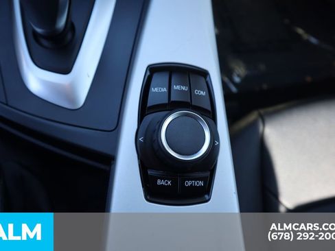 Used 2018 BMW 320i Sedan image 31