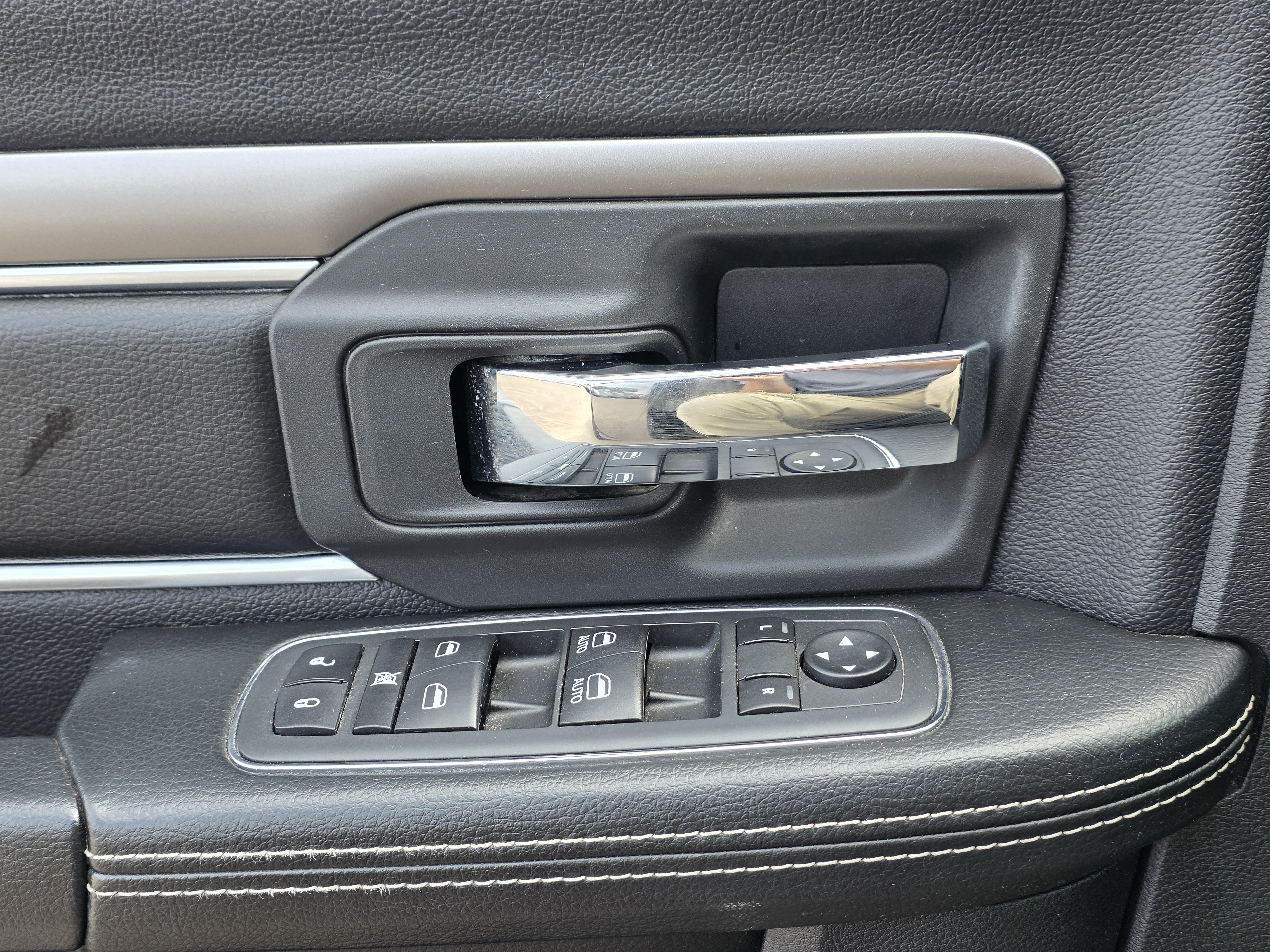 Used 2021 RAM 1500 Warlock AWD/4WD image 17