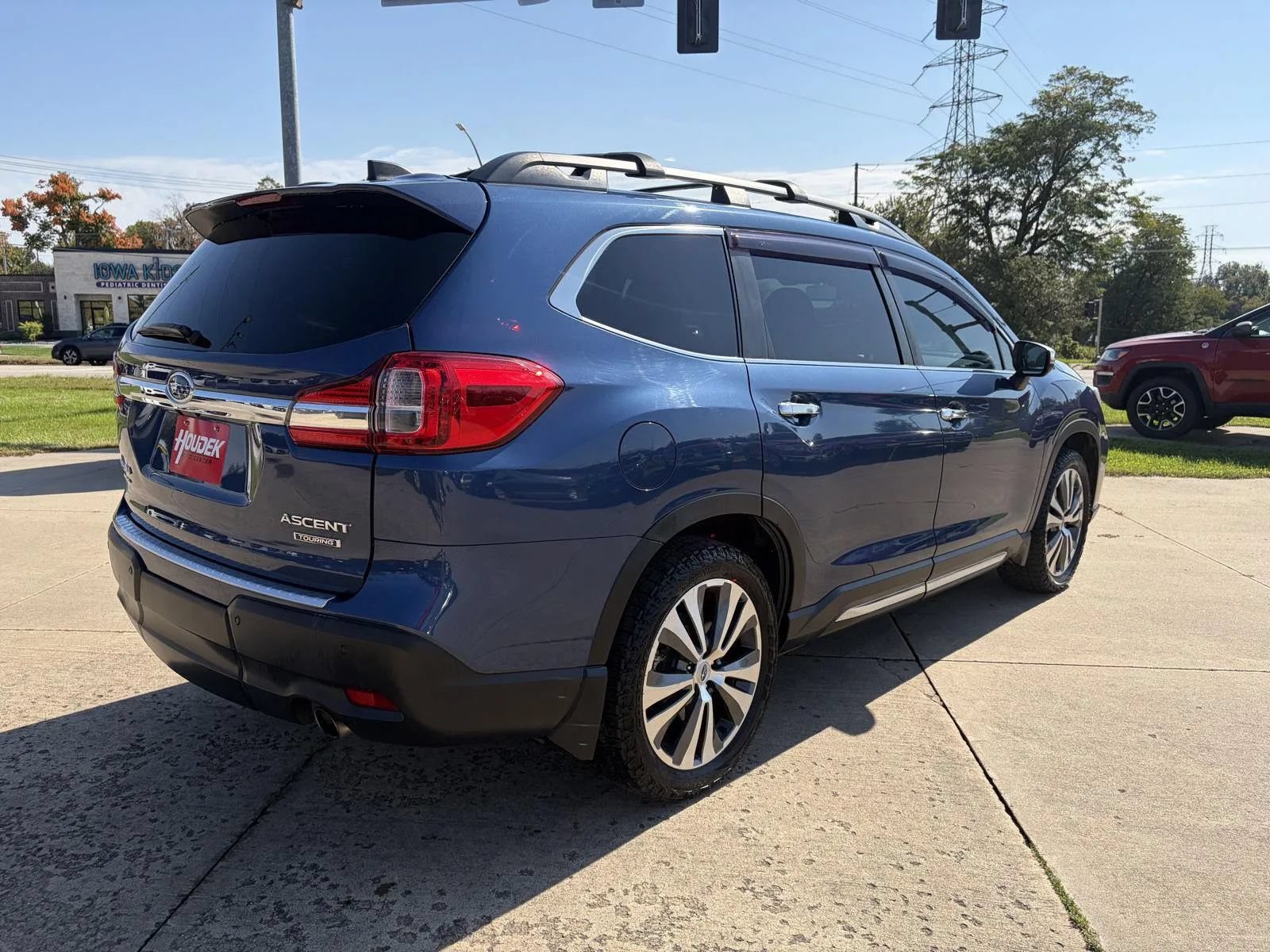 Used 2019 Subaru Ascent Touring AWD/4WD image 8