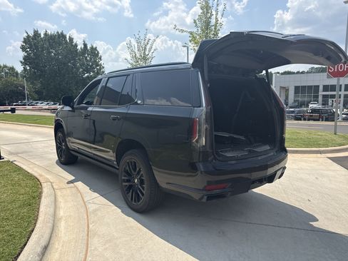 Used 2023 Cadillac Escalade Sport w/ Touring Package AWD/4WD image 9