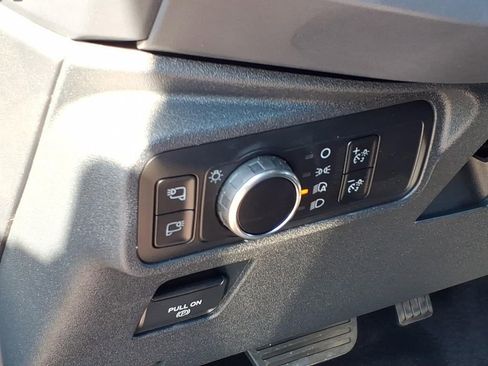 New 2025 Ford Bronco Badlands image 18