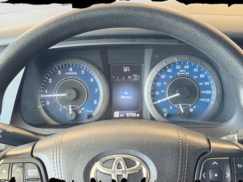 Used 2019 Toyota Sienna LE FWD image 62