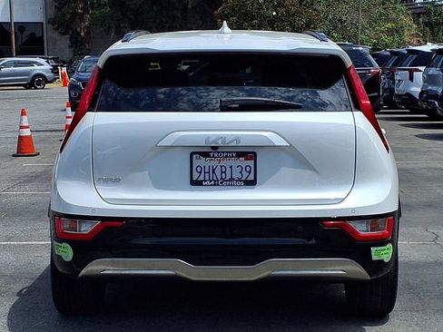 Used 2023 Kia Niro Wind FWD image 3