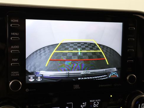 Used 2020 Toyota Highlander Limited image 49