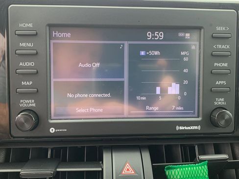 Used 2022 Toyota RAV4 XLE image 8