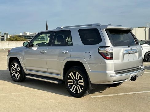 Used 2023 Toyota 4Runner Limited AWD/4WD image 3