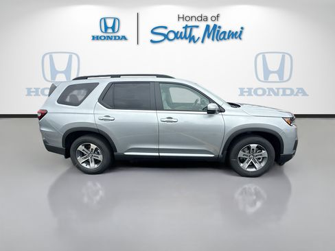 New 2026 Honda Pilot EX-L image 8