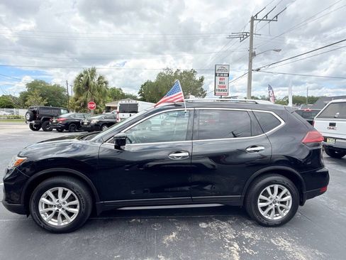 Used 2019 Nissan Rogue S w/ Special Edition Package FWD image 3