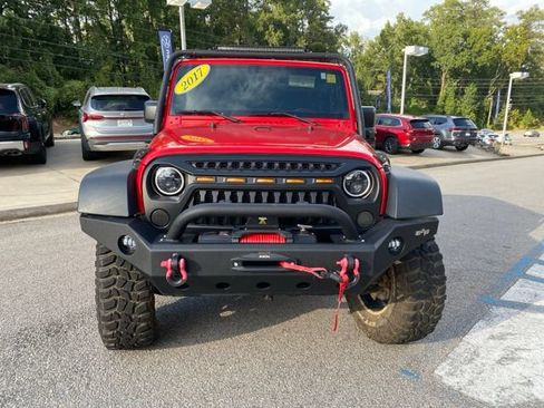 Used 2017 Jeep Wrangler Sport w/ Quick Order Package 24S AWD/4WD image 2