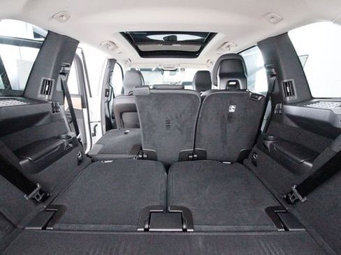 Certified 2025 Volvo XC90 B6 Plus w/ Protection Package Premier image 32