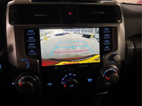 Used 2024 Toyota 4Runner SR5 Premium w/ Moonroof Package image 10