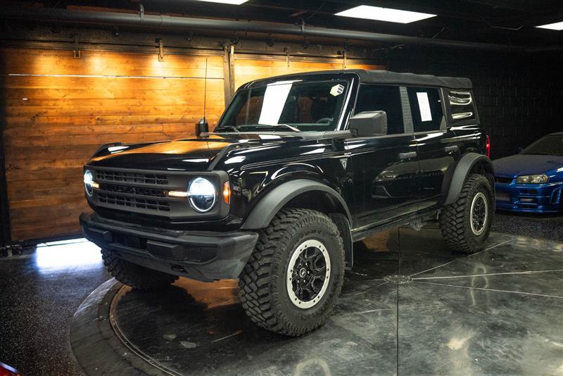 Used 2022 Ford Bronco 4-Door w/ Sasquatch Package AWD/4WD image 2